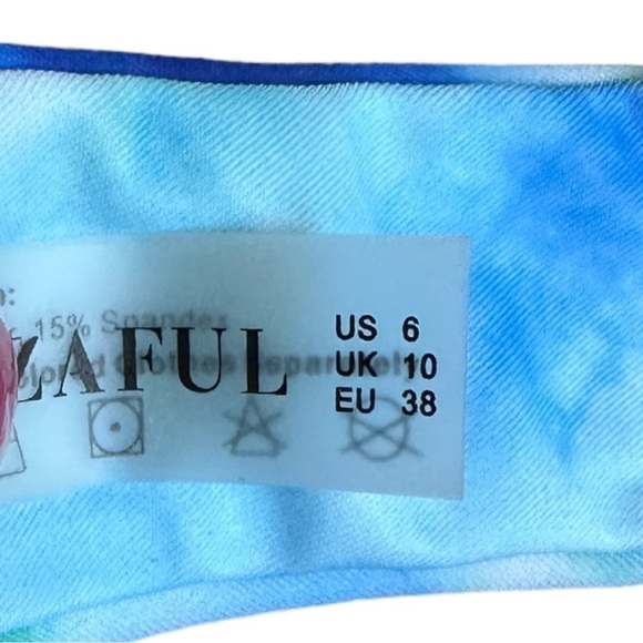 Zaful Blue Tie Dye Print Colorful Bikini Set Size 6 NWT - Picture 7 of 9